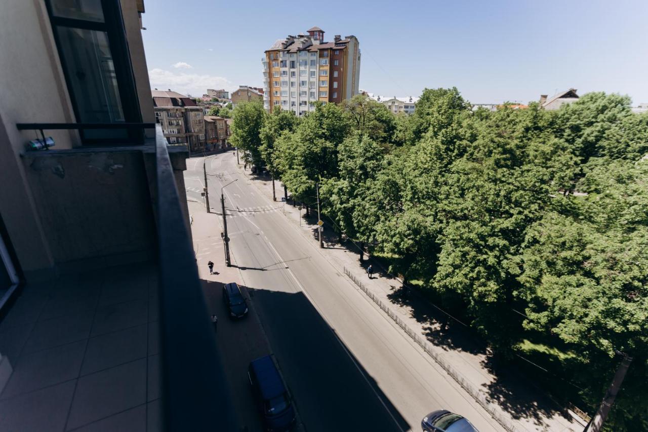 Нові Apartments Біля Жд Вокзалу Ivano-Frankivsk Exterior foto